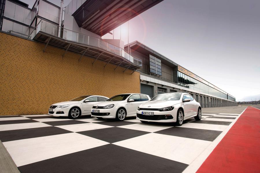  Volkswagen Passat CC R-Line 2009 года  (фото 3 из 8)